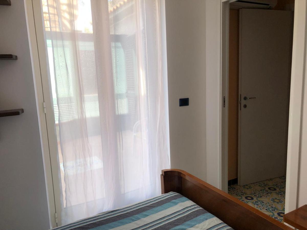 齐亚费布隆尼亚别墅住宿加早餐旅馆 帕蒂 外观 照片